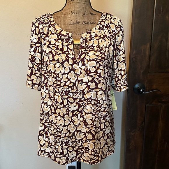 PerSeption Concept Tops - Pretty floral blouse-New with tag!